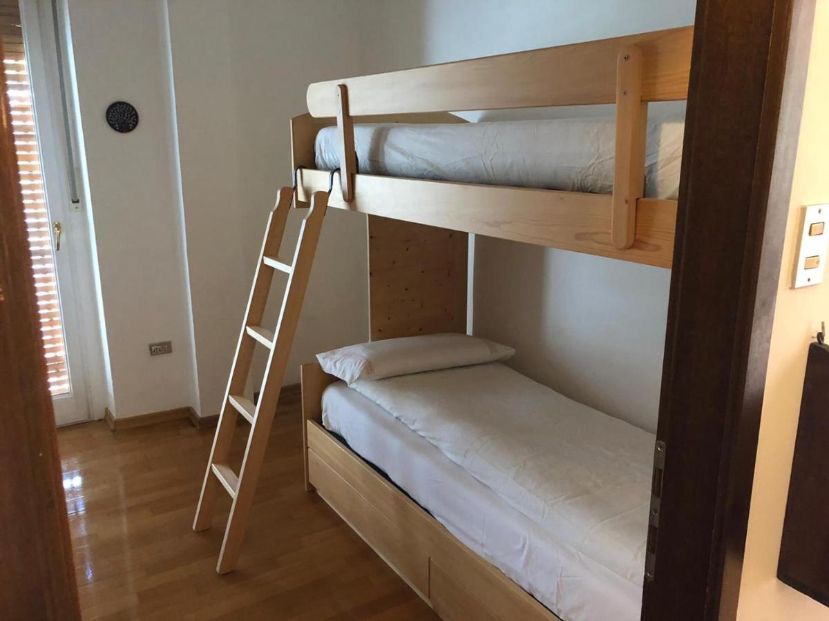 Spazioso E Accogliente Nel Centro Di 메라노 외부 사진